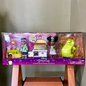 Disney princess and the frog petite storytelling deluxe set